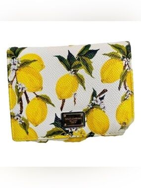 Dolce & Gabbana 🥂HOST PICK❤️ Dauphine Leather Wallet. AUTHENTIC